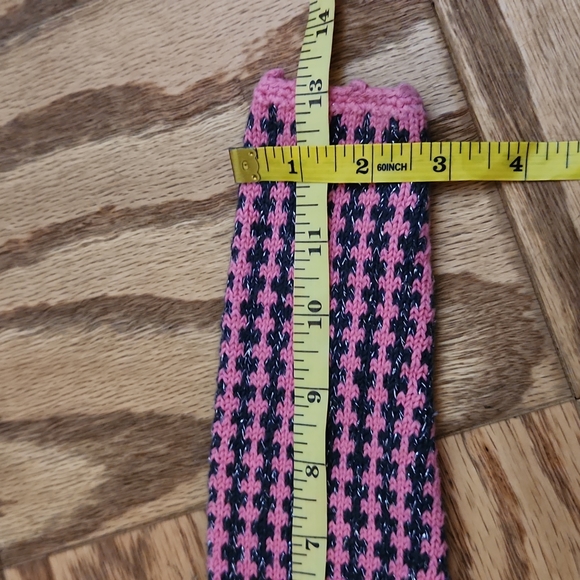 Heartstrings Cardigan - Picture 10 of 11